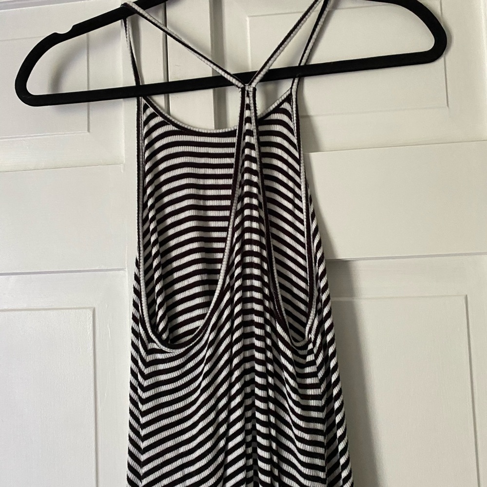 Old Navy Razorback Tank - Picture 2 of 3